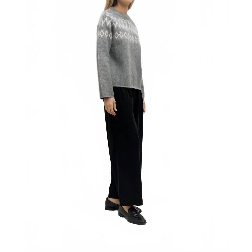 Mod Ref Gray & White Fair Isle Crewneck Sweater - Picture 2 of 5